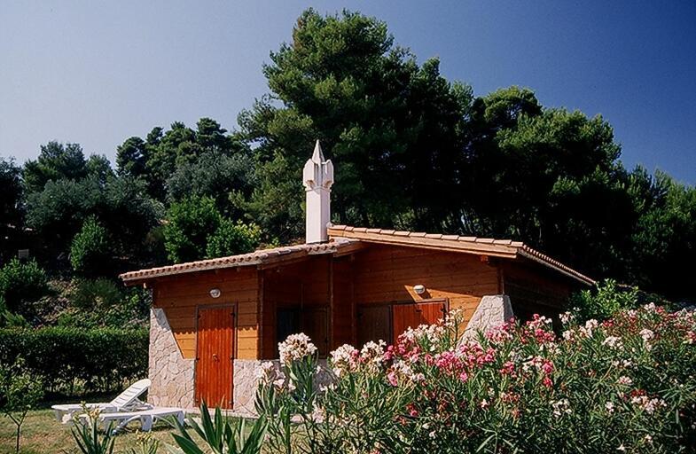 Tenuta Molino Di Mare- Ecoresort Con Villini Rodi Garganico Exterior foto