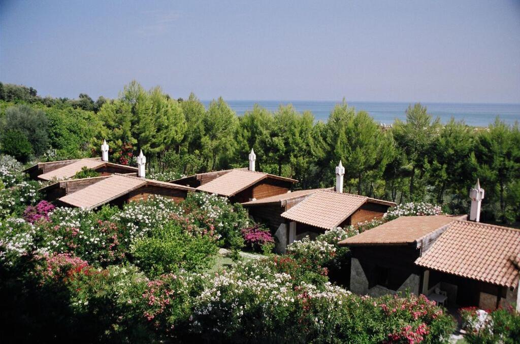 Tenuta Molino Di Mare- Ecoresort Con Villini Rodi Garganico Quarto foto