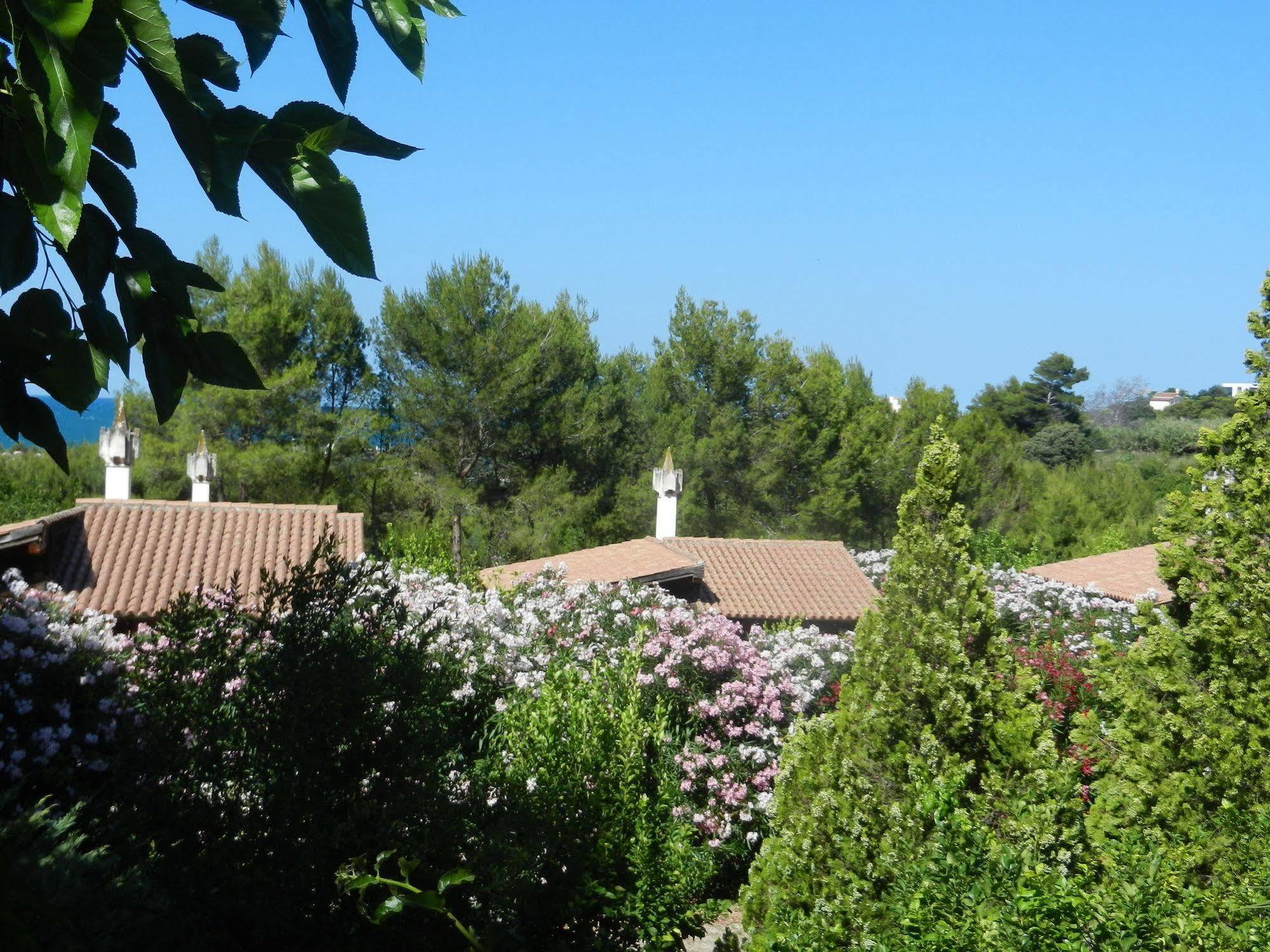 Tenuta Molino Di Mare- Ecoresort Con Villini Rodi Garganico Exterior foto